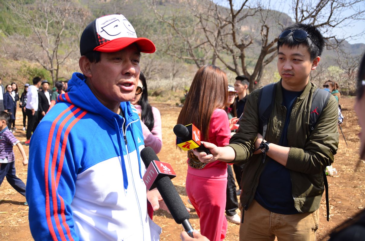 朱时茂老师接受采访 朱时茂老师接受采访