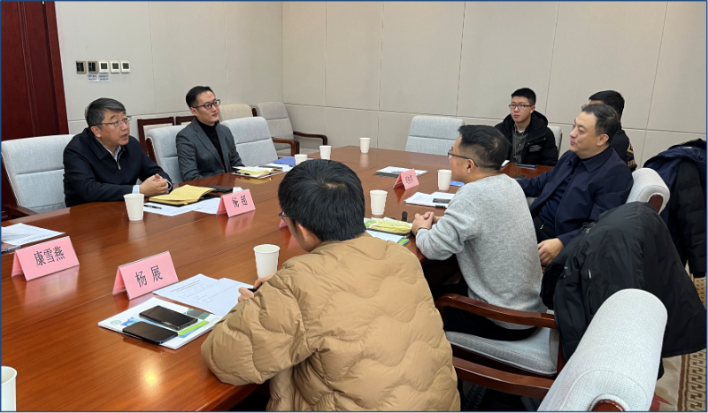 杨超理事长与昆明市城乡兴业开发有限公司等 来宾共商合作事宜