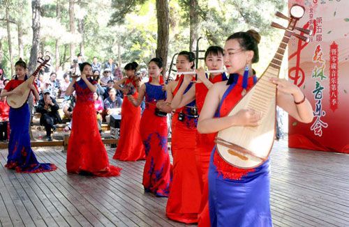 走进森林,聆听音乐——第五届森林音乐会在西山森林公园拉开帷幕