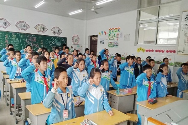 消除黑臭水体,共建美好家园3 (2)