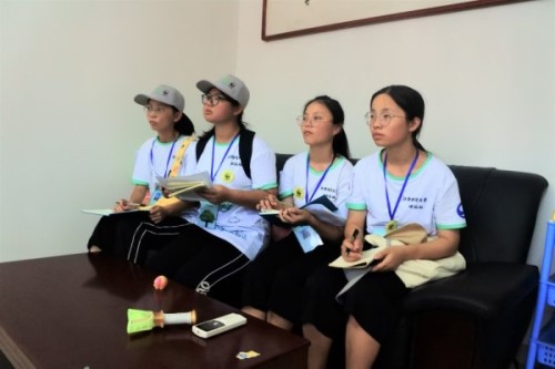 绿派社三下乡成员前往武宁县水利局进行访谈(2)