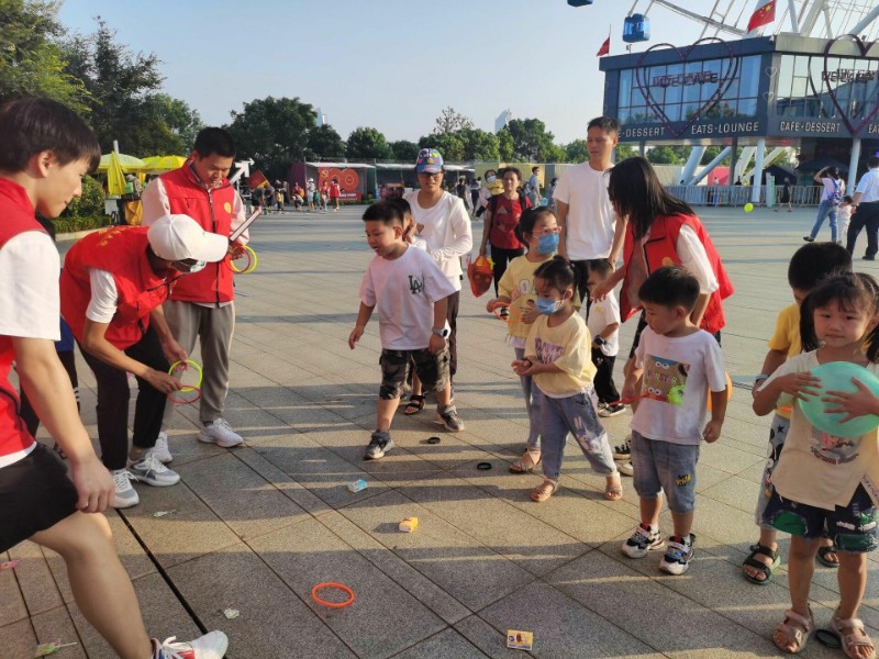 小朋友们在游戏_好压看图
