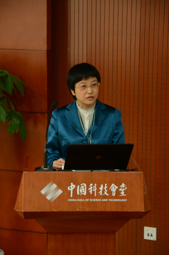 获奖媒体代表中国改革报记者吴小雁现场分享交流