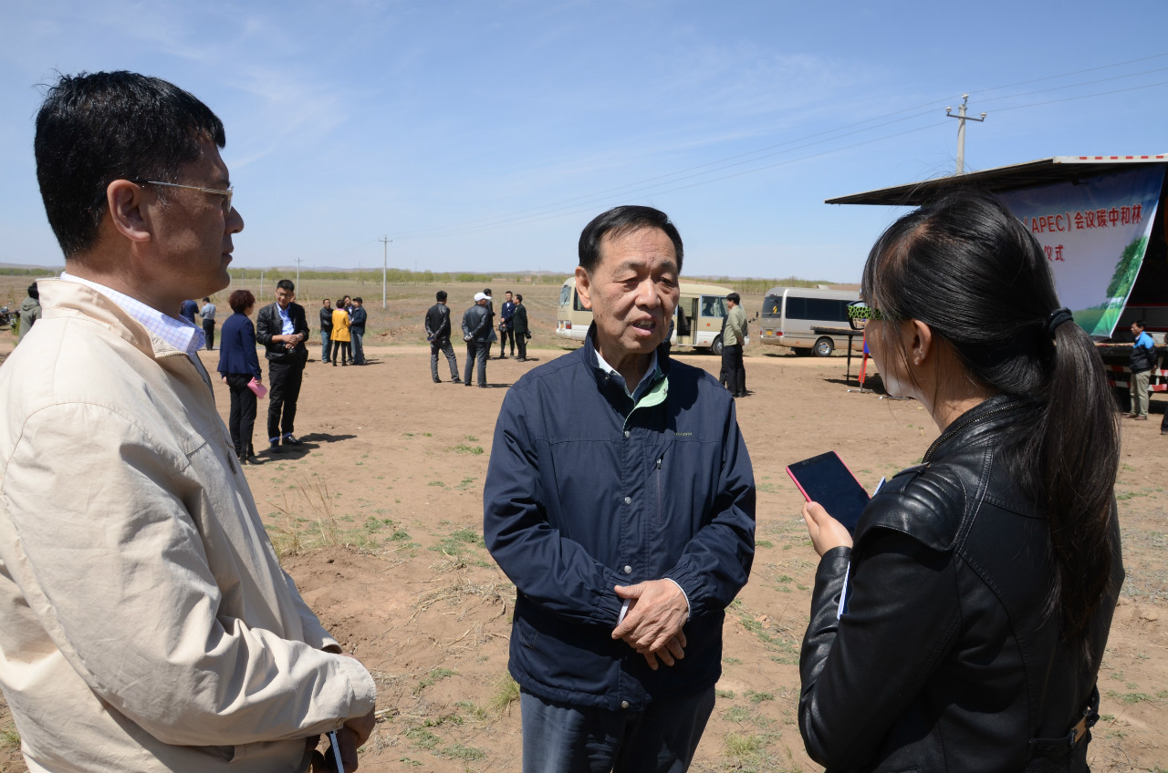 刘于鹤理事长接受媒体采访